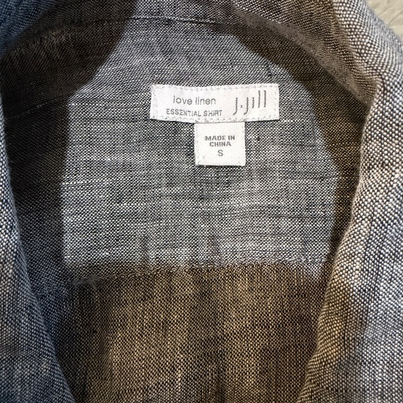 Gray Button-Up Shirt - Picture 3 of 4